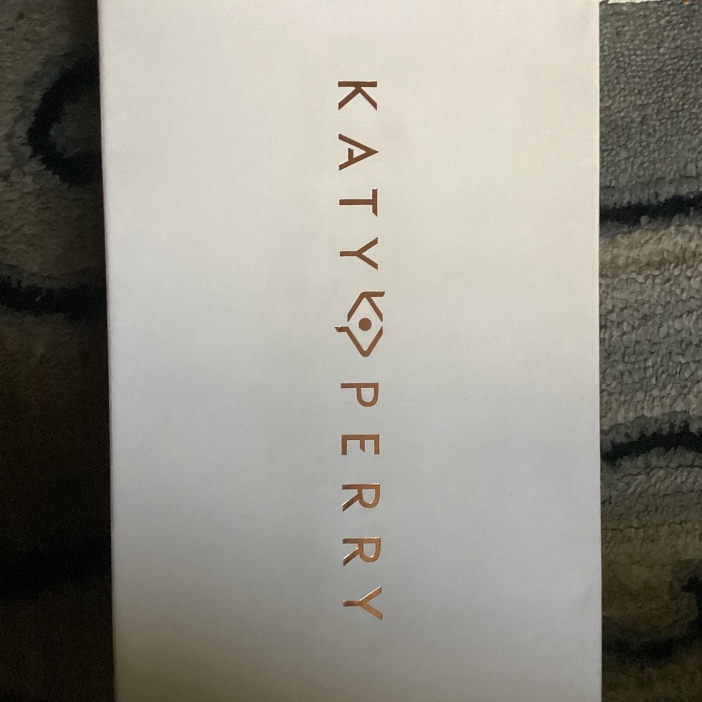 Gently used Kate perry shoes